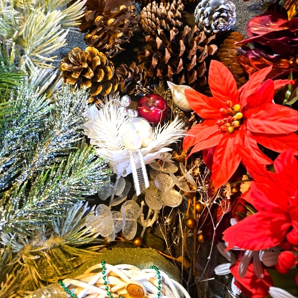 Holiday Craft Supplies Featuring Silk Flowers, Pine Cones And More - Picture 10 of 12